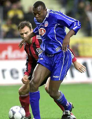 瞬間更有追 瞬間更有追